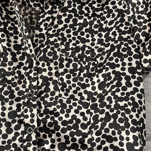 BCBGMAXAZRIA Short Sleeve Polka Dot Blouse Size Medium - Picture 4 of 8
